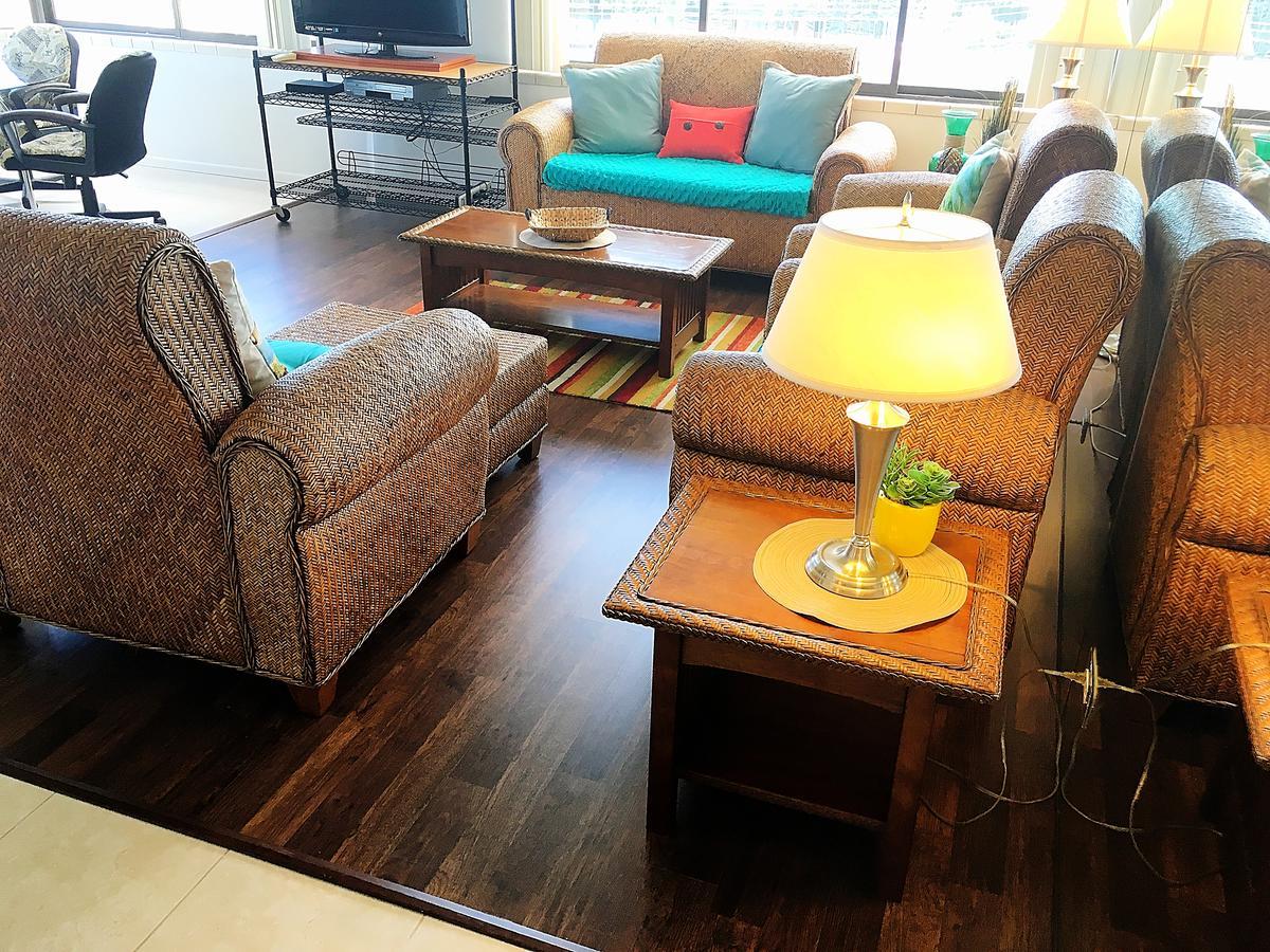 شقة Hawaiian Monarch Penthouse 401 By Hawaii Ocean Club هونولولو المظهر الخارجي الصورة