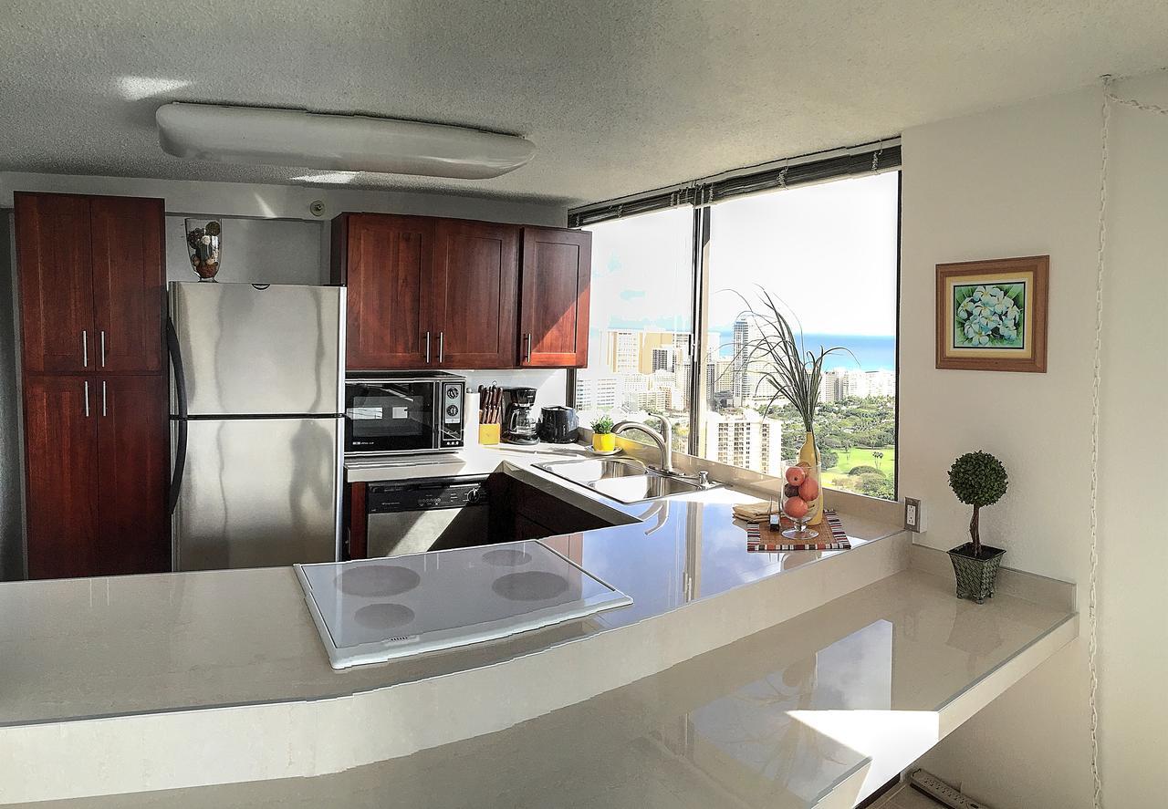 شقة Hawaiian Monarch Penthouse 401 By Hawaii Ocean Club هونولولو المظهر الخارجي الصورة